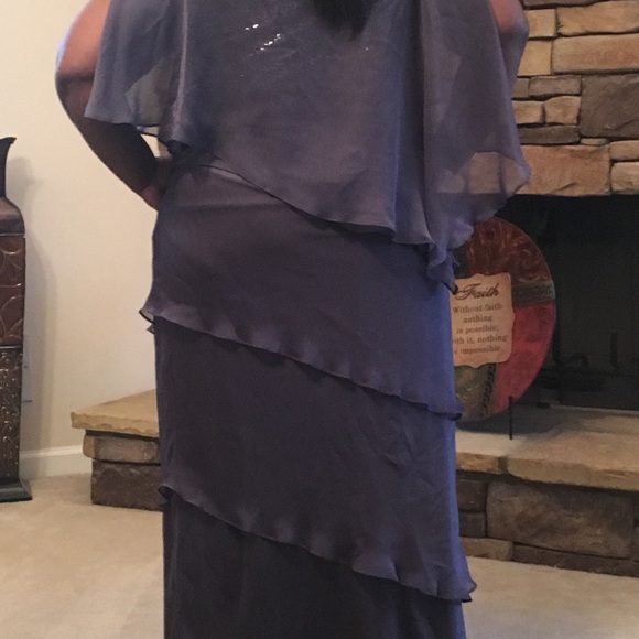 Mother of the bride gown - Picture 8 of 8